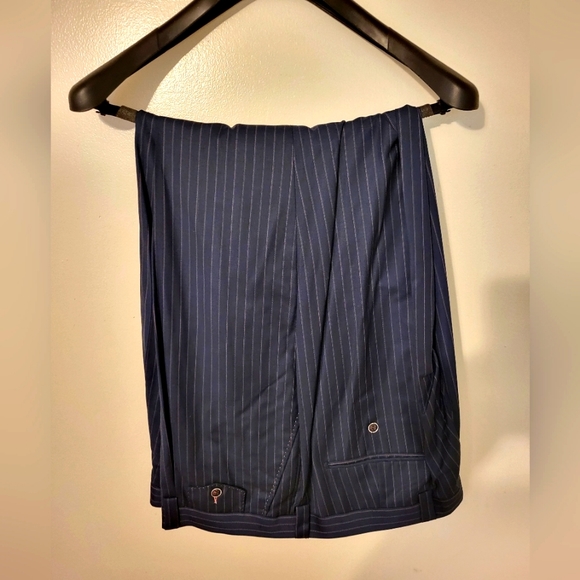 3 piece suit - Picture 3 of 16